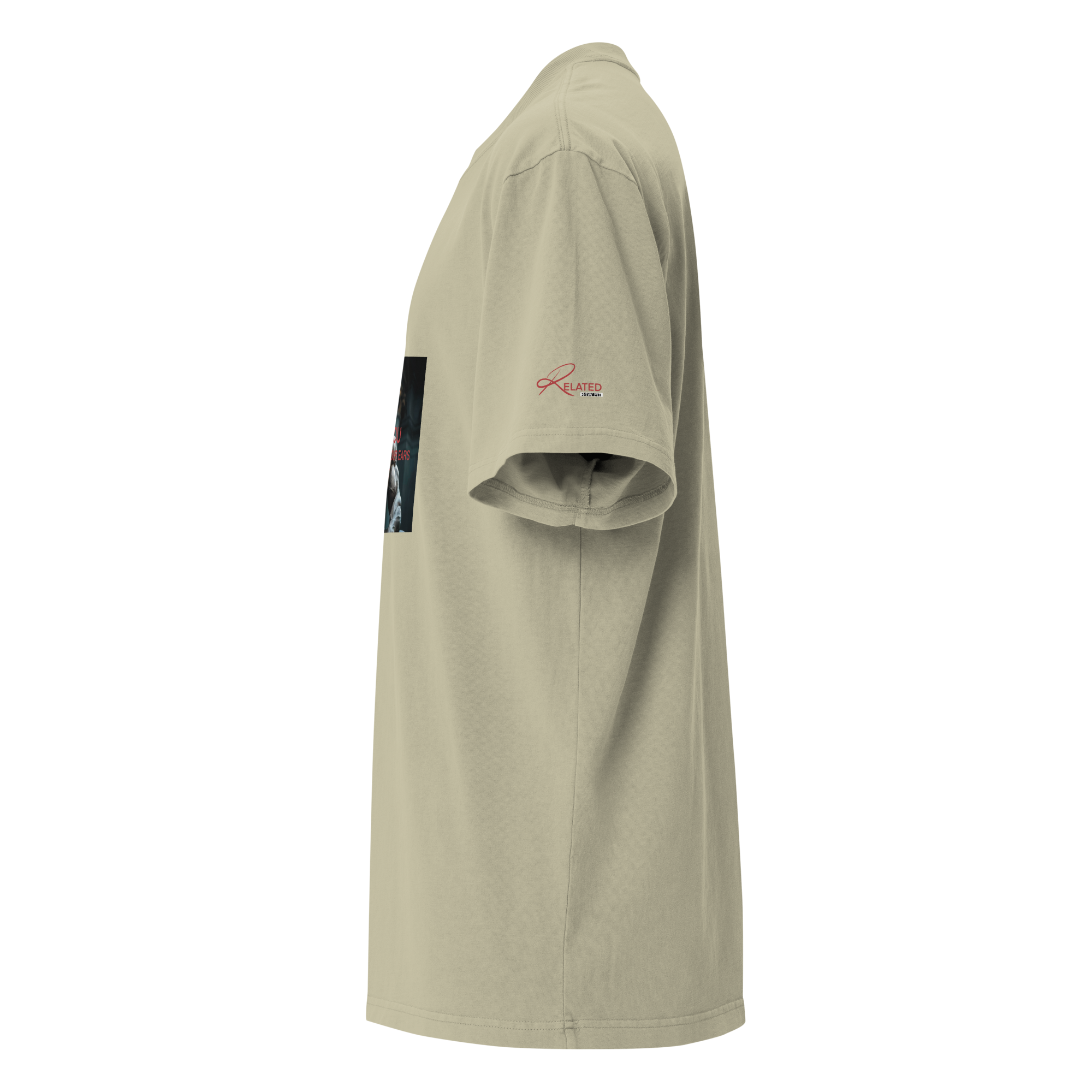 Camiseta oversized desbotada *Mensagem* O ego te cega e a arrogância te cala.